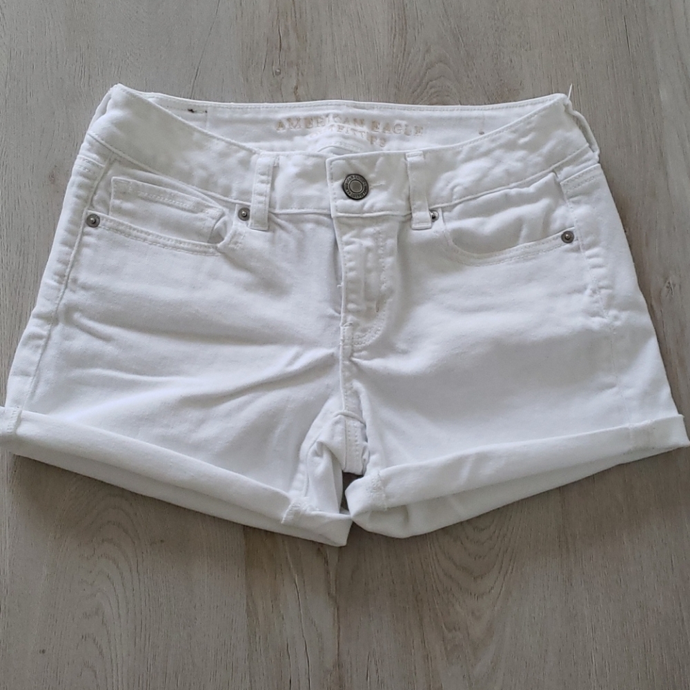 American Eagle White Shorts